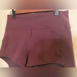 Lululemon - In movement short